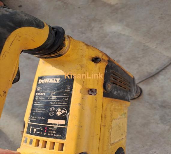 DeWALT Demolition Hammer Drill Machine